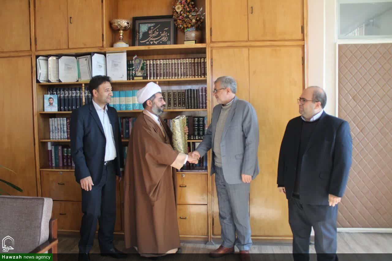 فعالان نماز اداره کل ثبت احوال آذربایجان شرقی تجلیل شدند