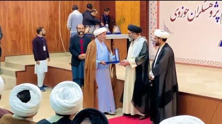 اپنی دینی و تبلیغی خدمات کے ساتھ تبلیغ۔ دروس و مجالس کی تیاری کے حوالے سے مختلف ورکشاپ اور سمینار کے ذریعہ مبلغین کی علمی استعداد بڑھانے میں مصروفِ عمل