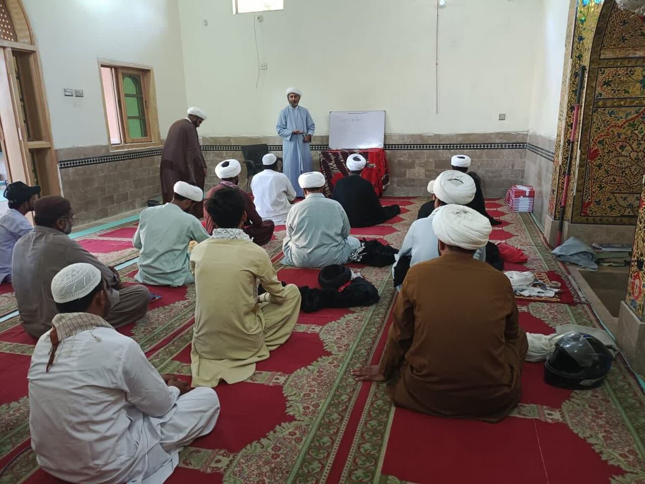 اپنی دینی و تبلیغی خدمات کے ساتھ تبلیغ۔ دروس و مجالس کی تیاری کے حوالے سے مختلف ورکشاپ اور سمینار کے ذریعہ مبلغین کی علمی استعداد بڑھانے میں مصروفِ عمل