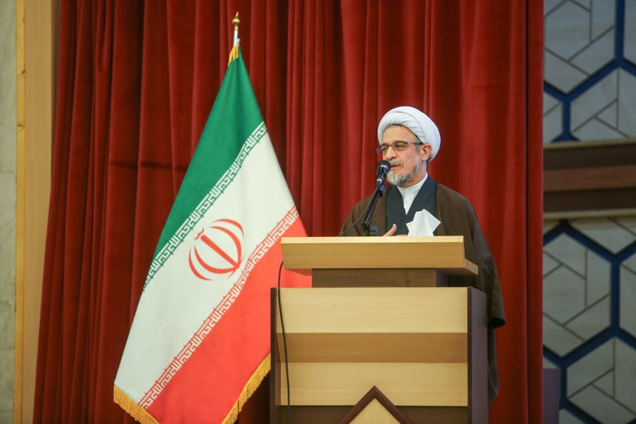 تحقق اهداف انقلاب اسلامی در گرو اسلامی‌بودن نظامات اجتماعی است