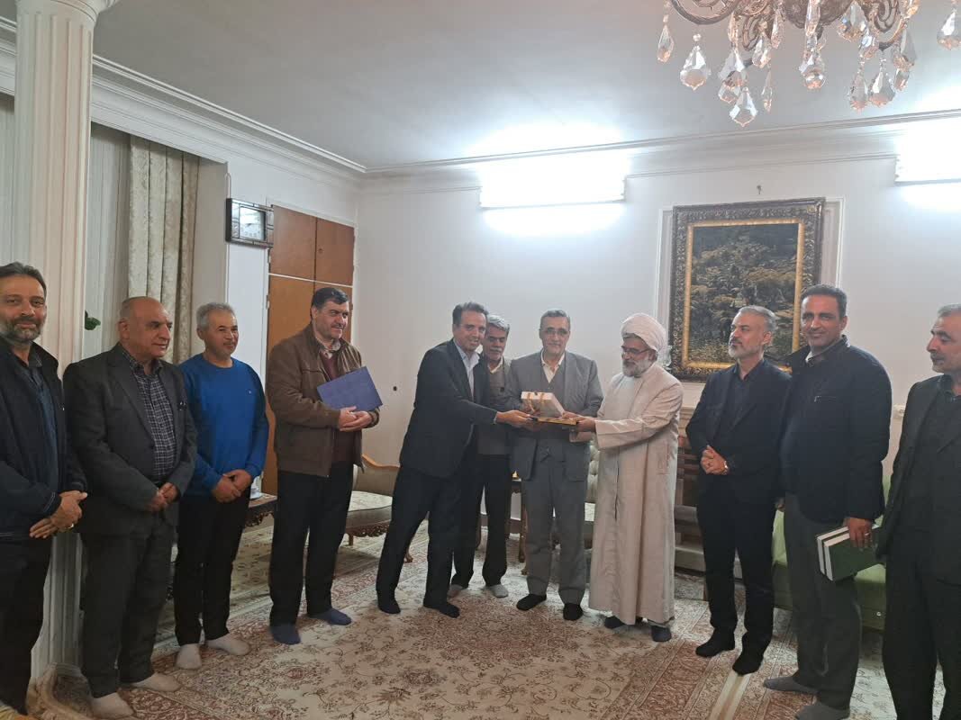 از تلاشهای فرهنگی و پژوهشی حجتالاسلام صدیقی تقدیر شد