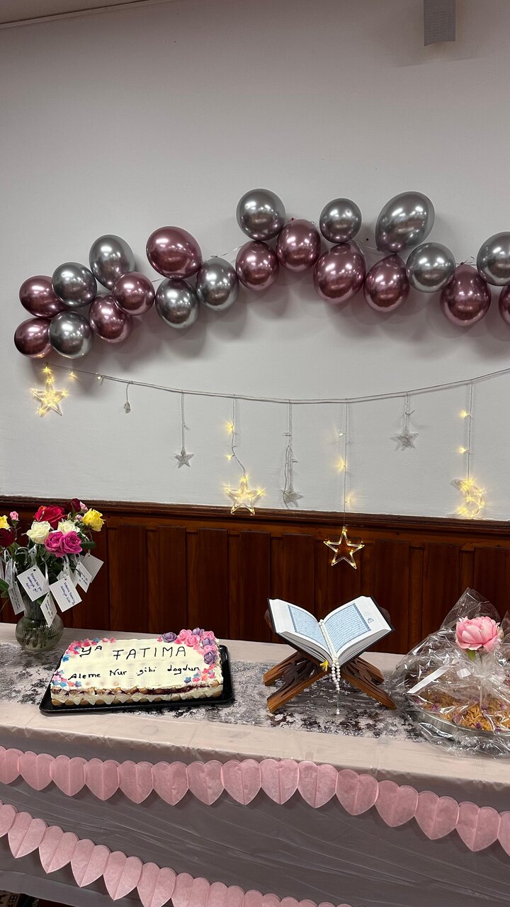 Nürnberg'de Hz. Fatıma'nın (s.a.) Mübarek Doğumu Programı 