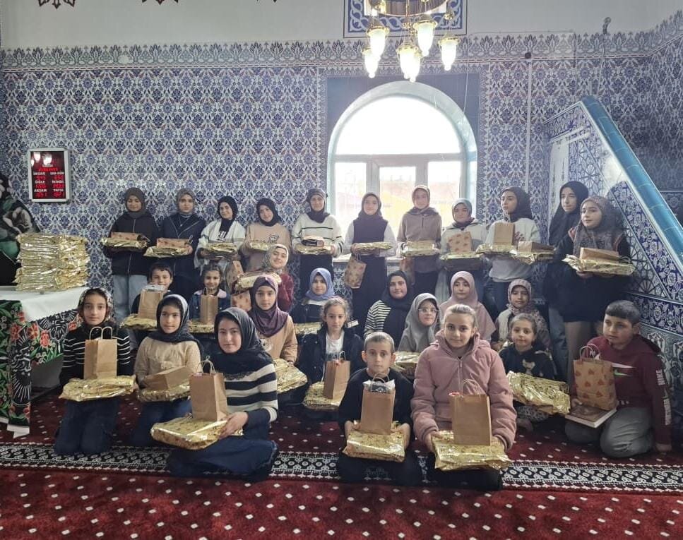 Taşlıçay Ehlibeyt Cami'sinde Hz. Fatıma'nın Doğum Günü Programı Düzenlendi