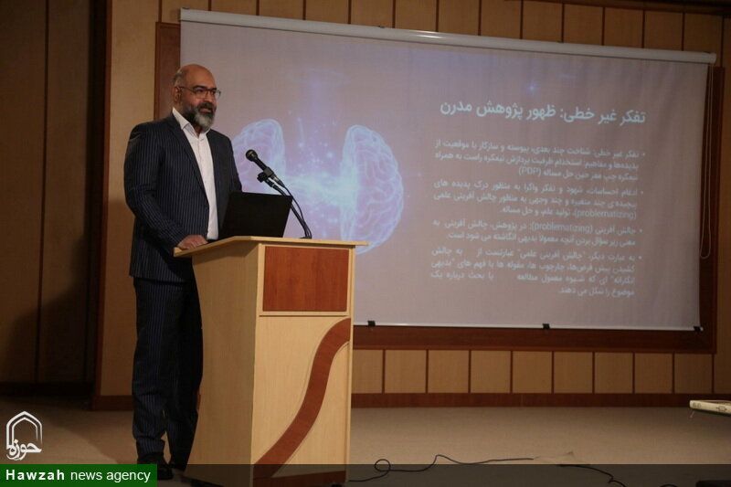 گزارشی از رونمایی دستاوردهای پژوهشی حوزه تفسیر / آیتالله العظمی جوادیآملی الگوی تمامعیار پژوهش و تولید علم اسلامی