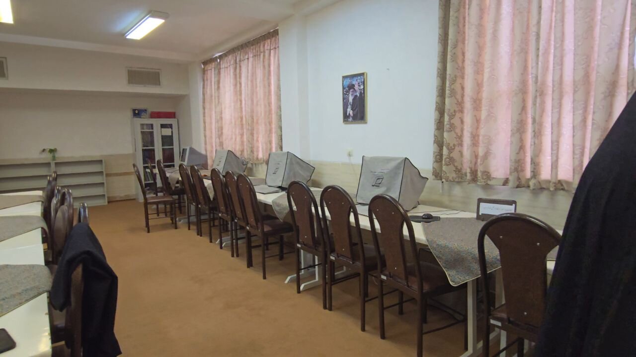 بهره‌گیری از فرصت معنوی ماه رجب و خدمت به طلاب، زمینه‌ساز آشکار شدن ارزش حوزه برای جامعه