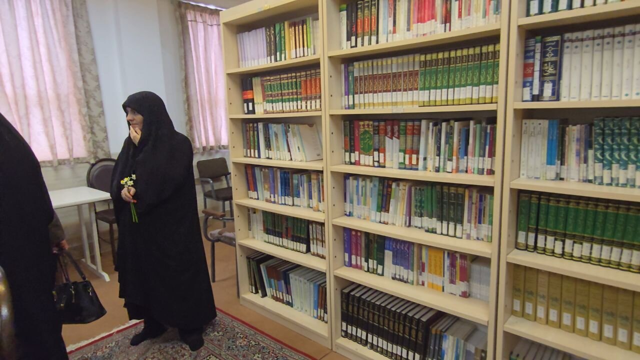 بهره‌گیری از فرصت معنوی ماه رجب و خدمت به طلاب، زمینه‌ساز آشکار شدن ارزش حوزه برای جامعه