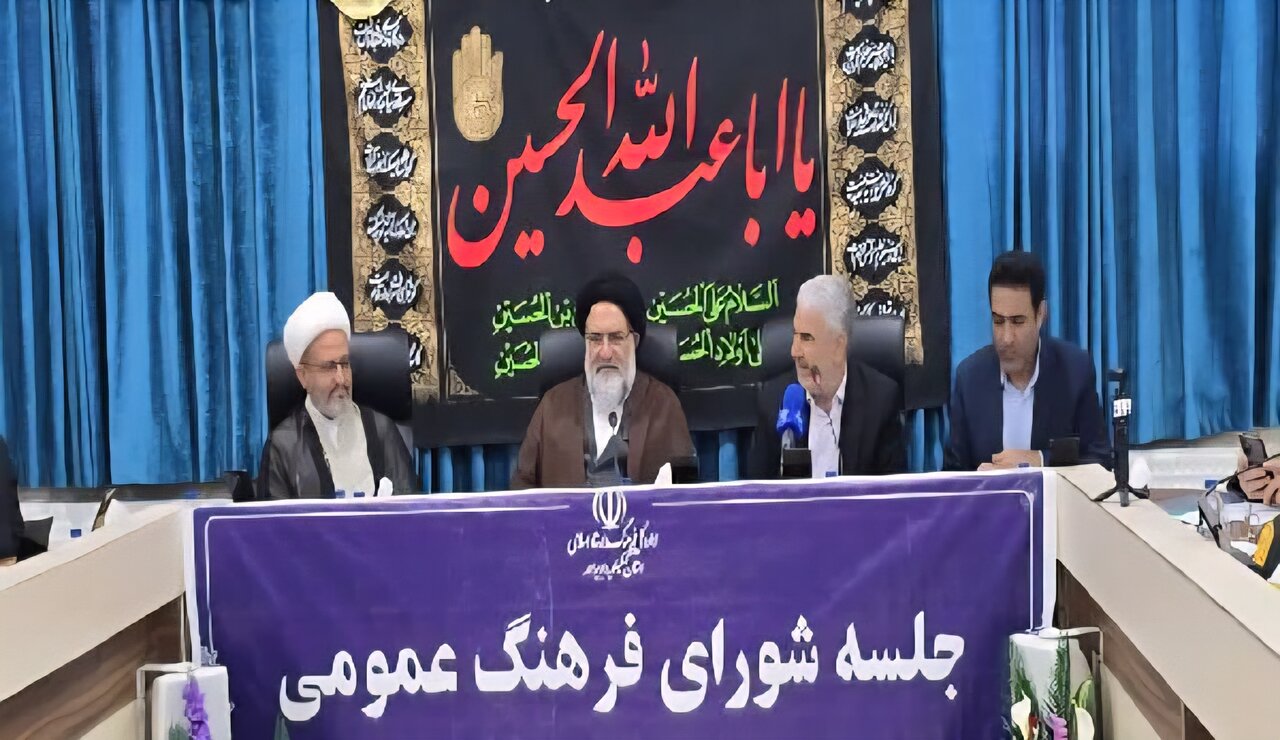 بی‌توجهی به قرآن انسان را از سعادت واقعی محروم می‌کند