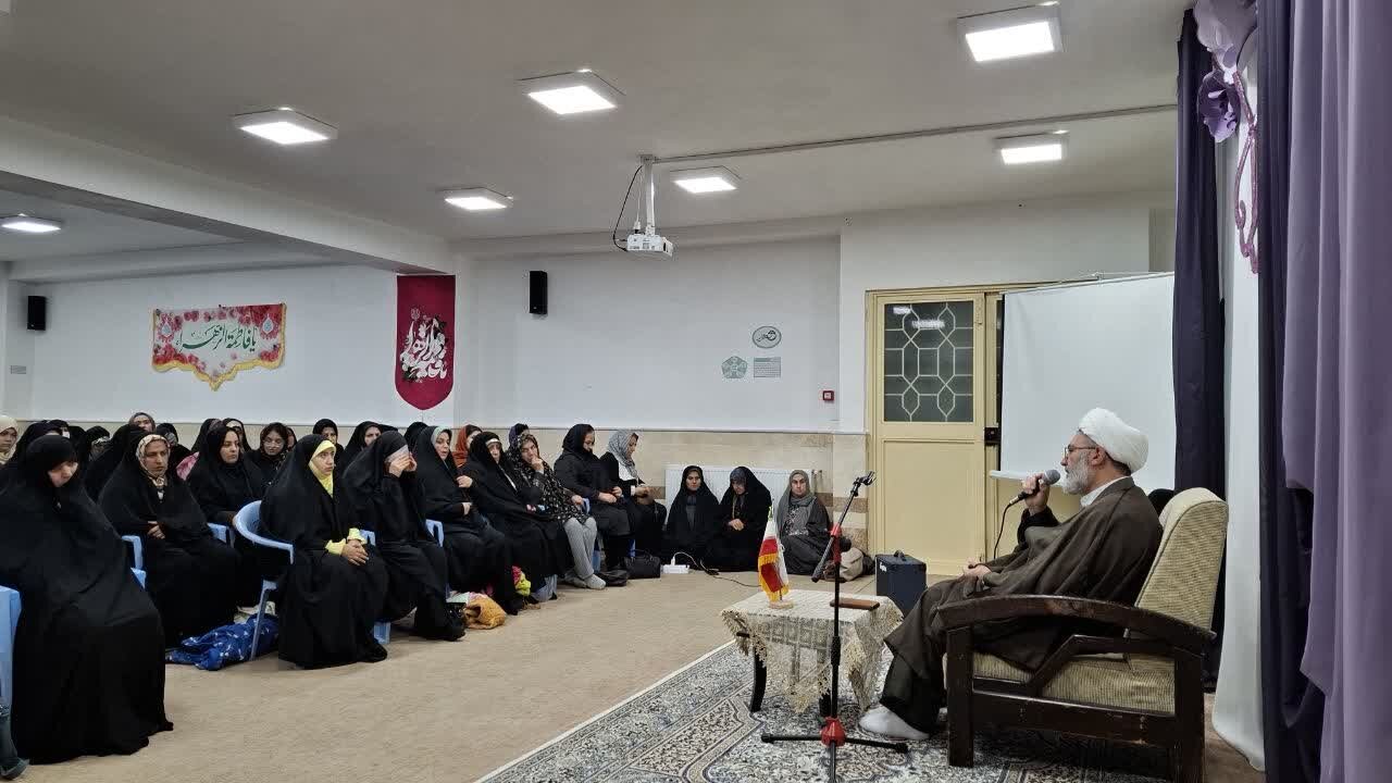 نشست اخلاقی در مدرسه علمیه زینب کبری سلام الله علیها ارومیه