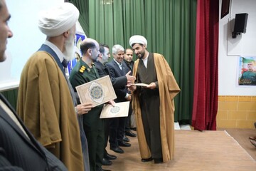 تصاویر/ مراسم گرامیداشت سالروز وحدت حوزه و دانشگاه در تکاب