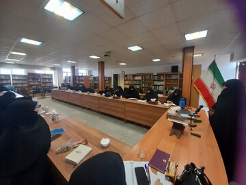 کارگاه آموزشی روش‌های مؤثر سخنرانی دینی ویژه اساتید و مبلغین استان مرکزی