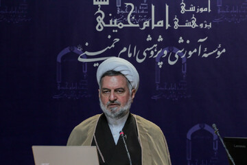 نگرش الهی به فرزندآوری، کلید عبور از موانع فرهنگی و اقتصادی است