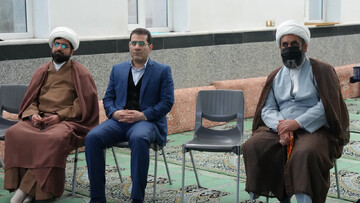 بازدید معاون سیاسی استاندار و مدیرکل تبلیغات اسلامی بوشهر از مسجد سلمان فارسی