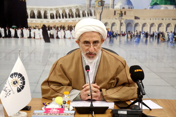 انتشار بیش از ۱۱ هزار جلد کتاب به ۵ زبان / تولید دانشنامه مجازی دستاوردهای ۳۳ ساله پژوهشکده حج و زیارت