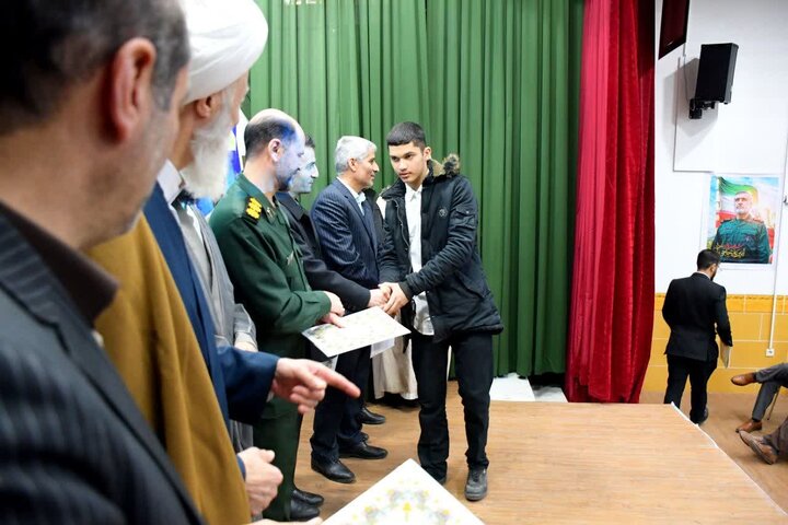 تصاویر/ مرتسم گرامی‌داشت وحدت حوزه و دانشگاه در تکاب