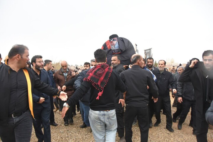 تصاویر/ مراسم تشییع و تدفین پیکر آیت‌الله سید محمد شاهچراغی در روستای حسن‌آباد دامغان