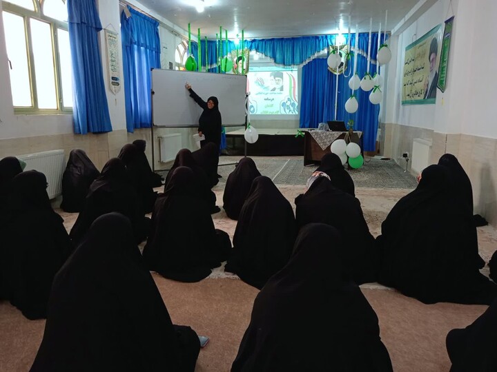 نشست تخصصی بیانیه گام دوم انقلاب