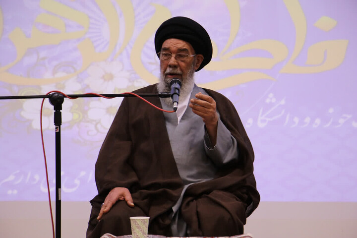 تصاویر| همایش وحدت حوزه و دانشگاه در اصفهان