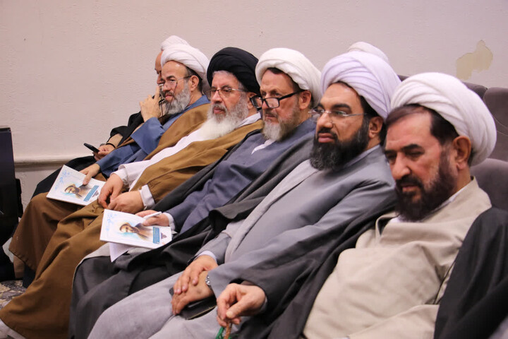 تصاویر| همایش وحدت حوزه و دانشگاه در اصفهان