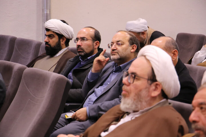 تصاویر| همایش وحدت حوزه و دانشگاه در اصفهان