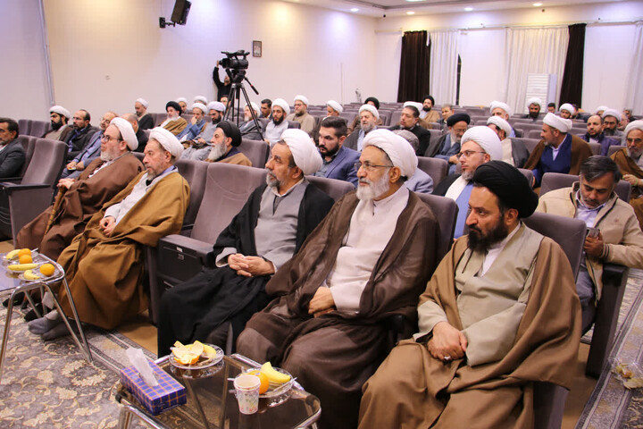 تصاویر| همایش وحدت حوزه و دانشگاه در اصفهان