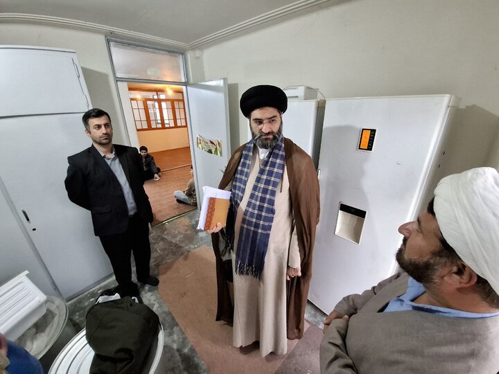 بازدید معاونین حوزه علمیه استان گیلان از مدرسه علمیه آیت الله بهجت(ره) فومن