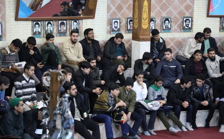 تصاویر/ افتتاحیه جشنواره فرهنگی ورزشی طلاب حوزه علمیه استان یزد با حضور مسئولین حوزه و سپاه