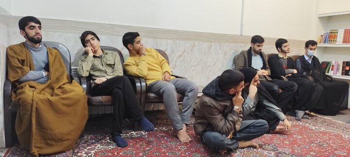 تصاویر/برگزاری برنامه های تهذیبی در مدرسه ولیعصر(عج)بروجرد