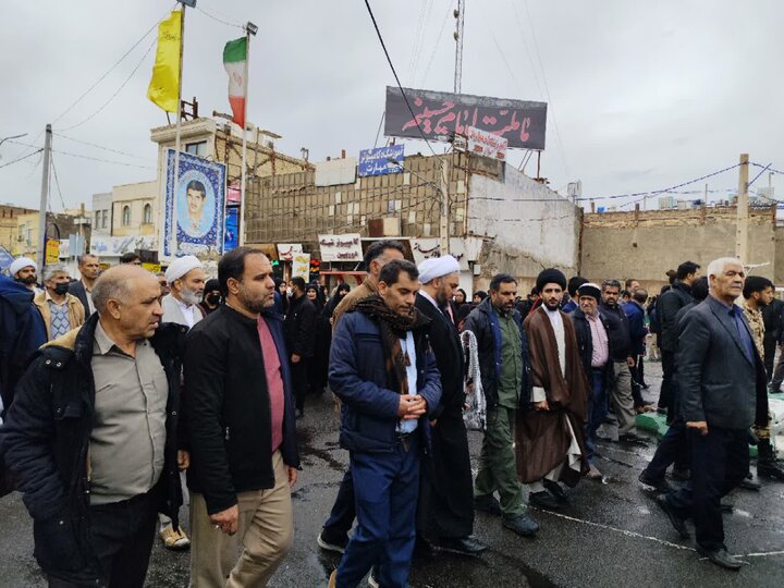 تصاویر/ تشییع شهدای حمله تروریستی فهرج