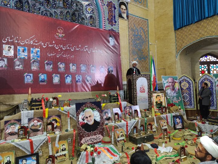 تصاویر/ تشییع شهدای حمله تروریستی فهرج