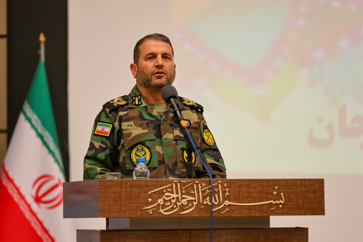 تصاویر |  همایش پیشکسوتان و بازنشستگان روحانی نیروهای مسلح در لشکر 21 حمزه در تبریز