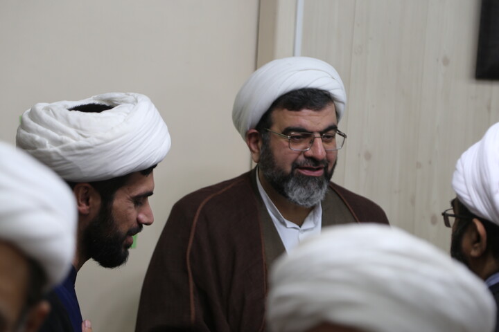 تصاویر/آیین رونمایی از کتب و نشریات طلاب مدارس علمیه خوزستان