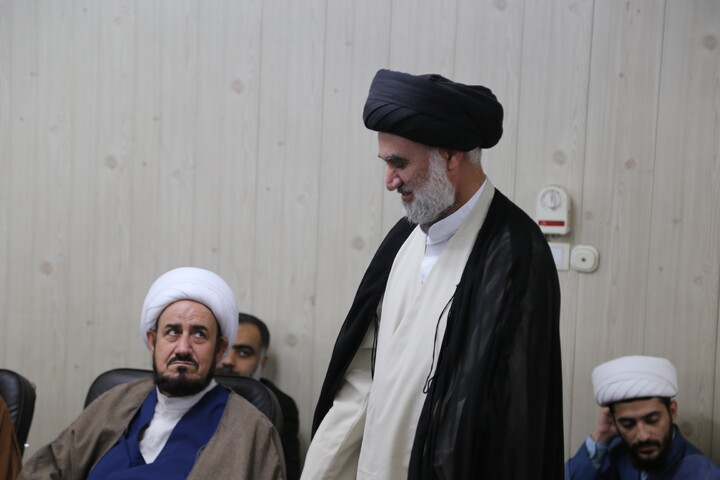 تصاویر/آیین رونمایی از کتب و نشریات طلاب مدارس علمیه خوزستان