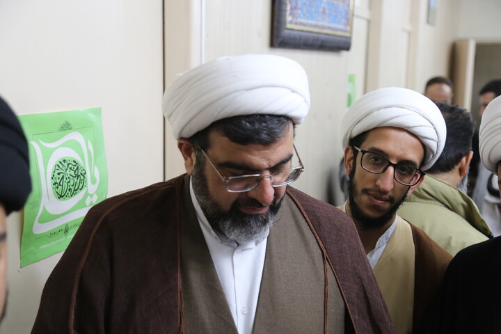 تصاویر/آیین رونمایی از کتب و نشریات طلاب مدارس علمیه خوزستان