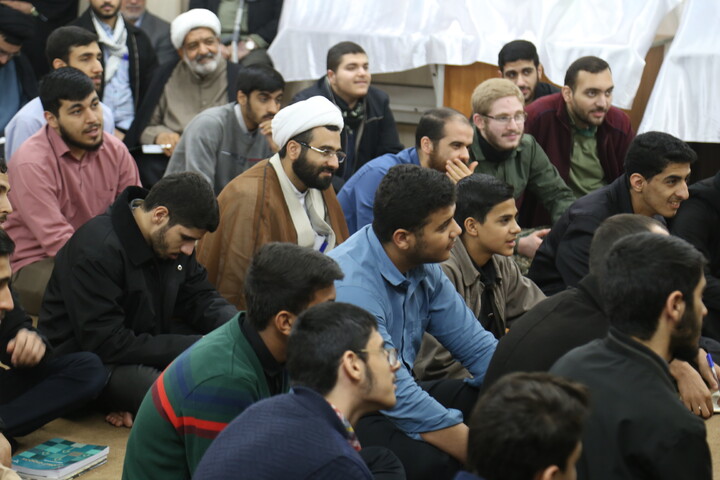 تصاویر/آیین رونمایی از کتب و نشریات طلاب مدارس علمیه خوزستان