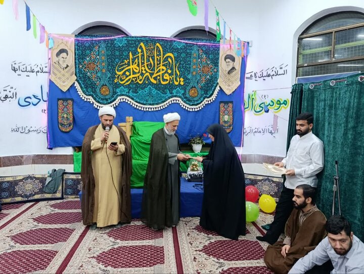 مراسم تقدیر و تکریم از مادران و بانوان طلبه فعال در عرصه فرهنگی شهرستان رودسر برگزار شد