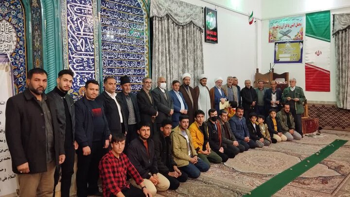 تصاویر/ حضور امام جمعه باروق در مسجد روستای چالخاماز