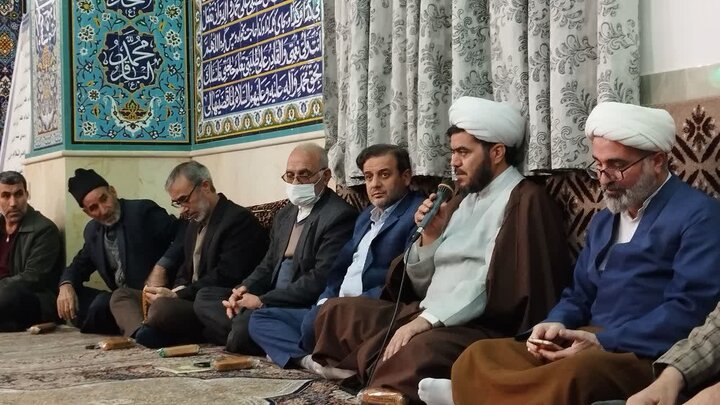 تصاویر/ حضور امام جمعه باروق در مسجد روستای چالخاماز