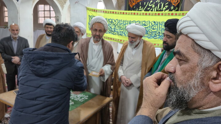 تصاویر/ تجلیل از نفرات برتر جشنواره علامه حلی(ره) مدرسه علمیه آیت‌الله مدنی کاشانی(ره)