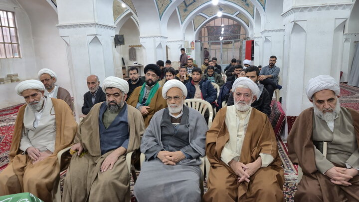 تصاویر/ تجلیل از نفرات برتر جشنواره علامه حلی(ره) مدرسه علمیه آیت‌الله مدنی کاشانی(ره)