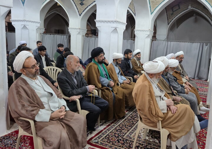 تصاویر/ تجلیل از نفرات برتر جشنواره علامه حلی(ره) مدرسه علمیه آیت‌الله مدنی کاشانی(ره)