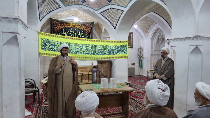 تصاویر/ تجلیل از نفرات برتر جشنواره علامه حلی(ره) مدرسه علمیه آیت‌الله مدنی کاشانی(ره)