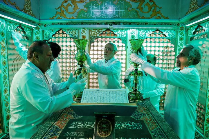 تصاویر/ آیین غبارروبی مضجع شریف امامزاده صالح(ع)