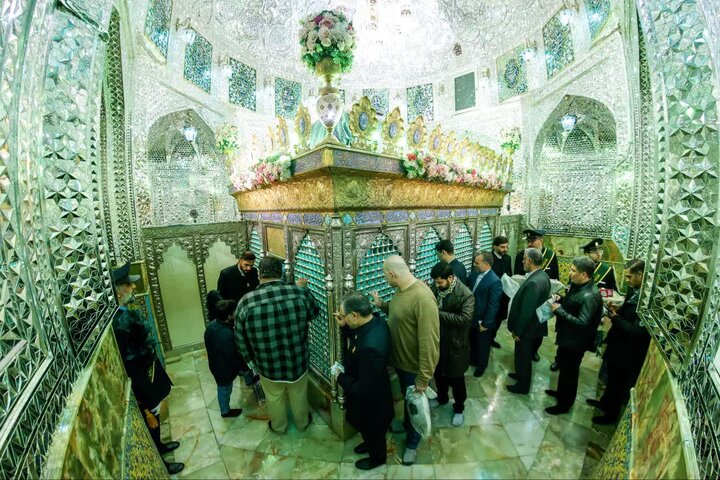 تصاویر/ آیین غبارروبی مضجع شریف امامزاده صالح(ع)