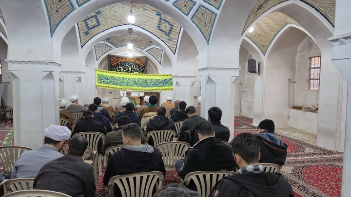 تصاویر/ رونمایی از کتاب «آوای رحمانی» در کاشان