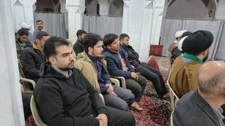 تصاویر/ رونمایی از کتاب «آوای رحمانی» در کاشان