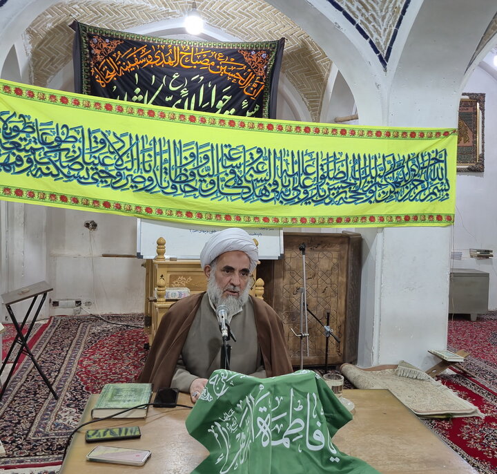 تصاویر/ رونمایی از کتاب «آوای رحمانی» در کاشان