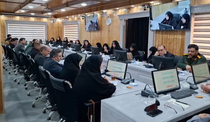 تصاویر کمیته برنامه‌ریزی اجتماع بانوان با محوریت عفاف و حجاب در لرستان