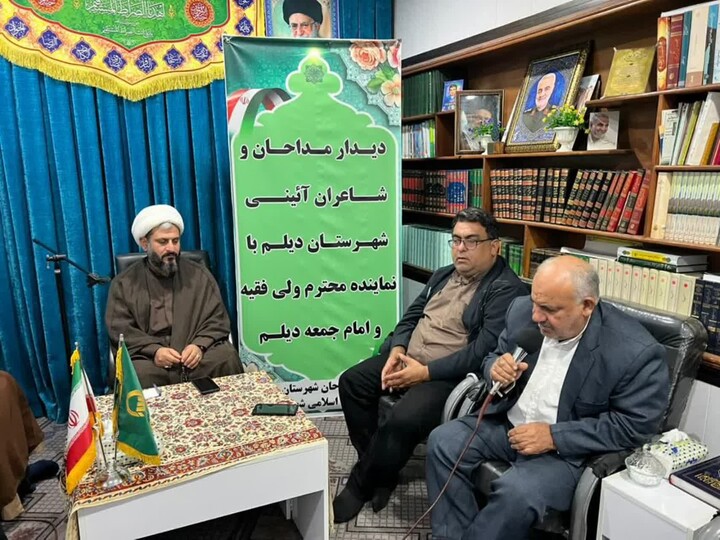 تصاویر/ دیدار مداحان و شاعران آیینی دیلم با امام جمعه