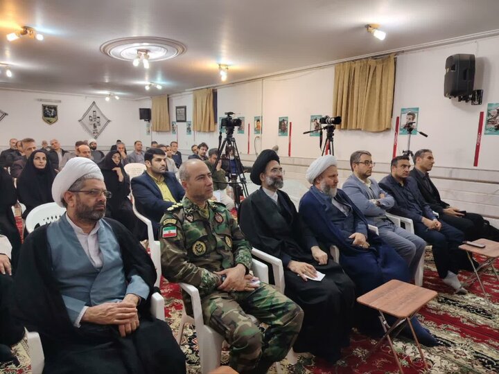 تصاویر/جلسه اخلاق آیت الله مهدوی با مدیران ادارات،طلاب و روحانیون آران وبیدگل