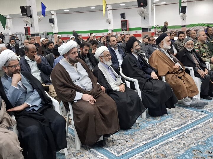 تصاویر/جلسه اخلاق آیت الله مهدوی با مدیران ادارات،طلاب و روحانیون آران وبیدگل